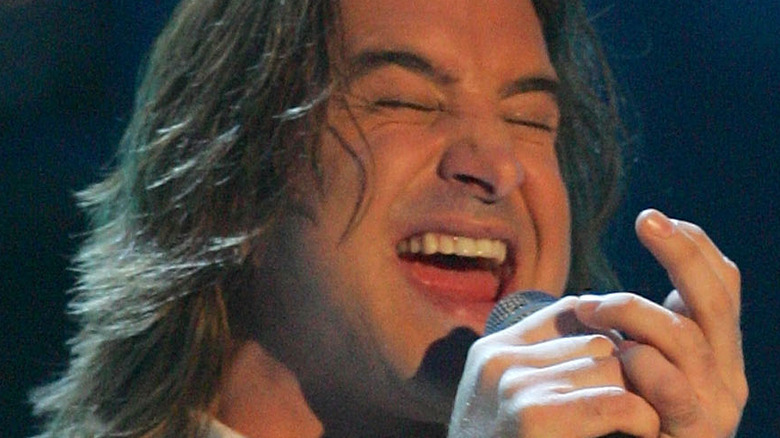 Scott Stapp singing on stage