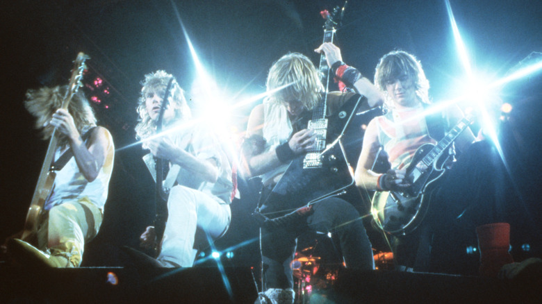 def leppard performing
