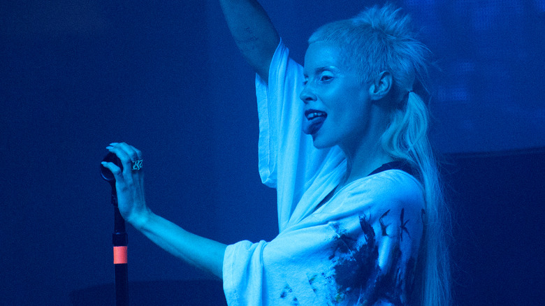 Yolandi blue die antwoord