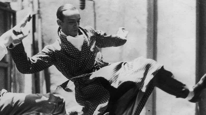 Fred Astaire dancing on the wall