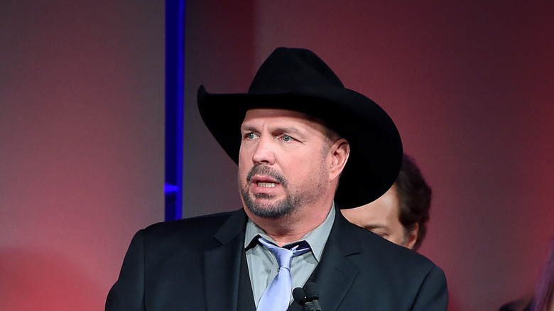 Garth Brooks close-up