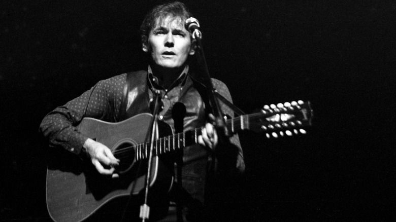 Gordon Lightfoot performing 1960s