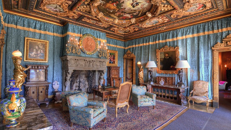 Doge's Suite inside Hearst Castle