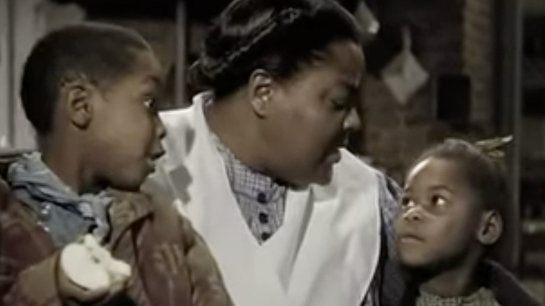 Louise Beavers singing the part of Mamie in "Abraham"