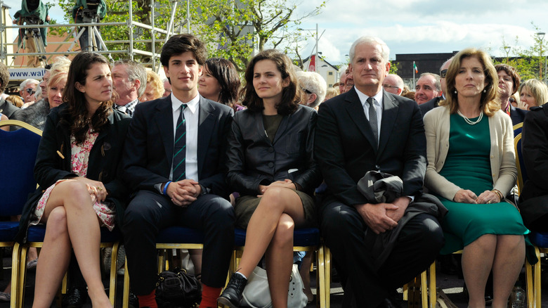rose, tatiana, and jack schlossberg sitting with their parents