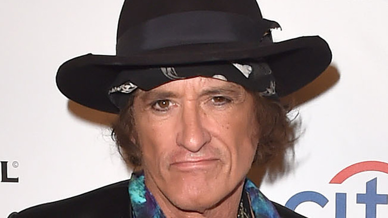 Joe Perry at 2016 Grammys