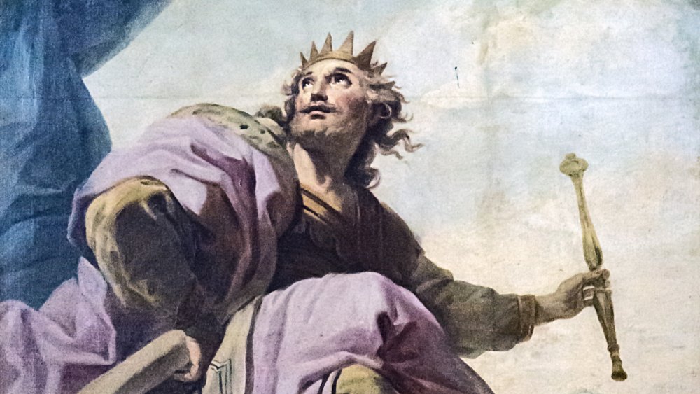 solomon holding the plan to the temple
