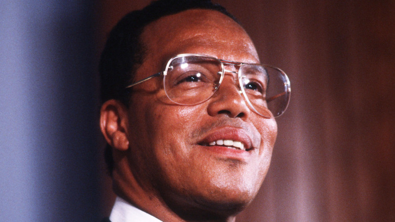 Louis Farrakhan in glasses