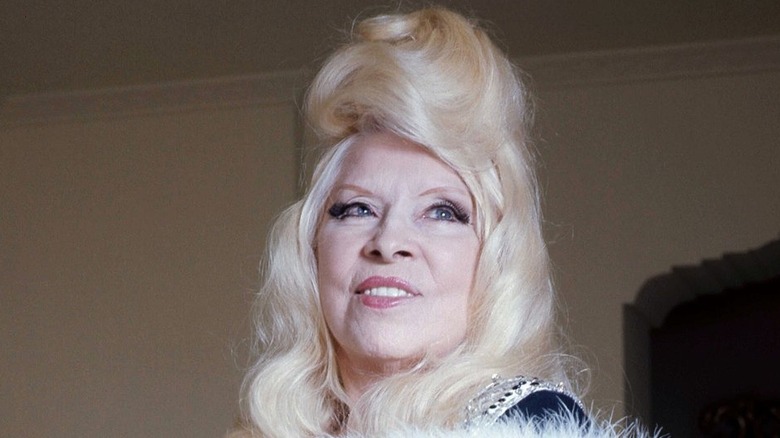 Mae West blond looking off camera