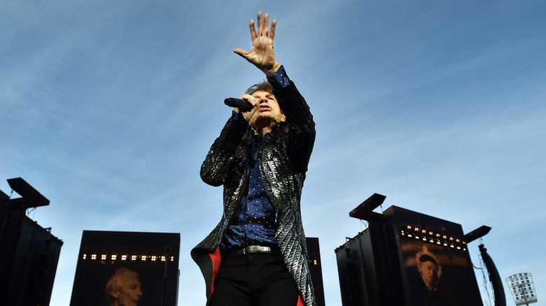 mick jagger singing on stage