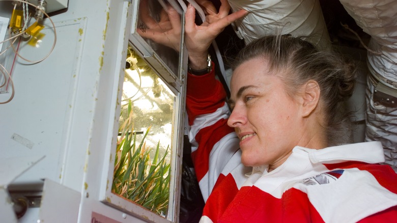 Shannon Lucid aboard Russia's Mir space station