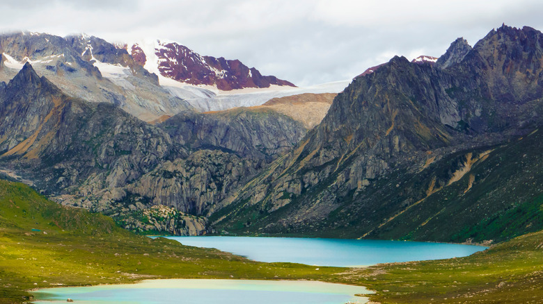 Tibet mountains