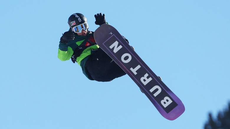 Red Gerard snowboarding