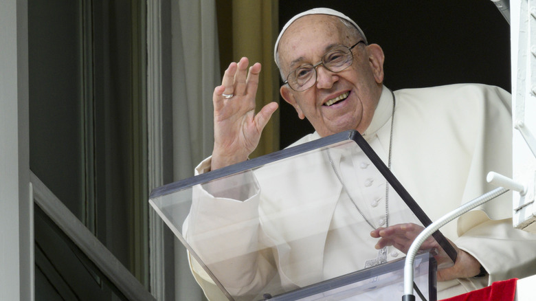 Pope Francis speaking to crowd