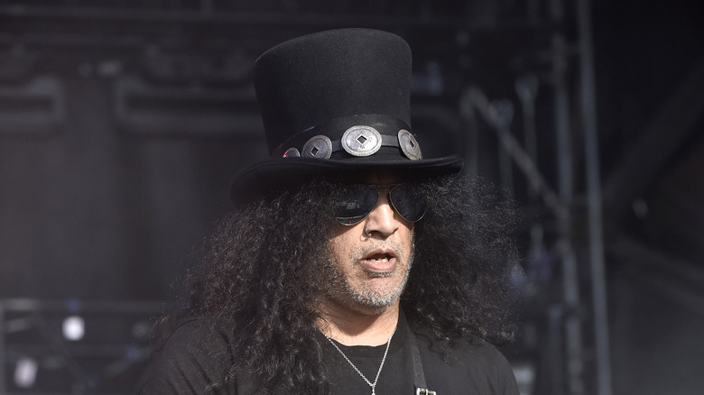 Slash close-up hat