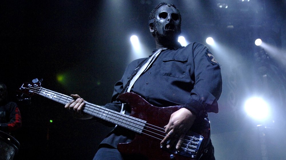 Paul Gray performing during the release tour for 2008's All Hope is Gone