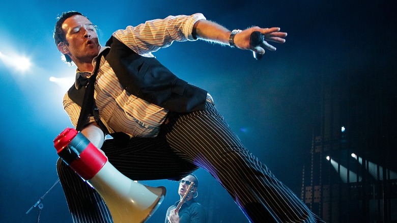 Scott Weiland with a megaphone
