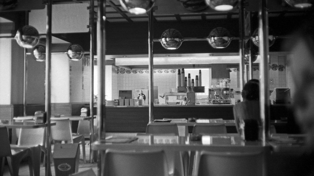 Burger Chef interior