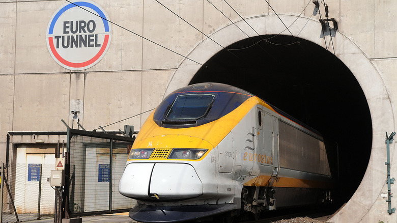 eurostar train exiting channel tunnel