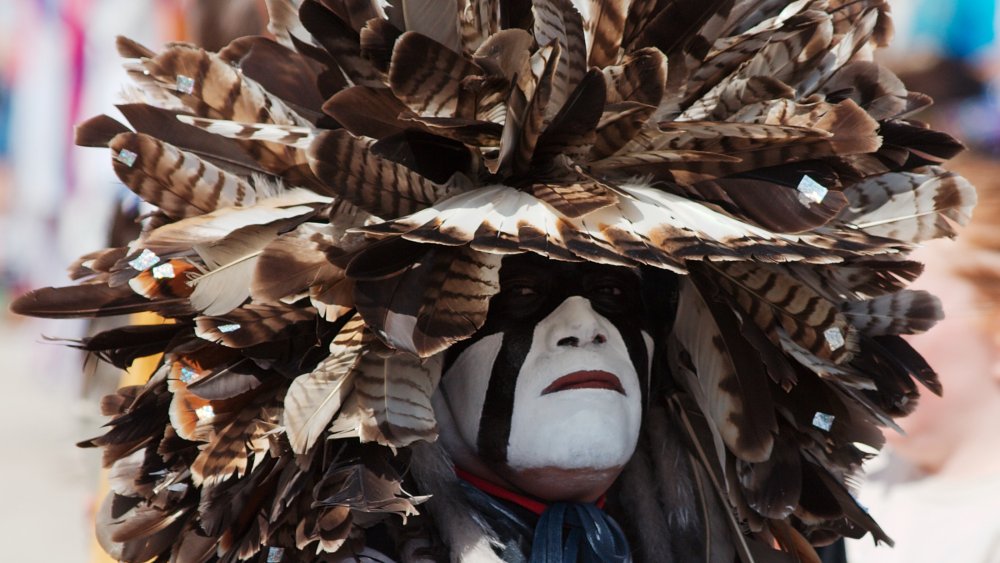 A modern Dog Soldier headdress at a pow wow