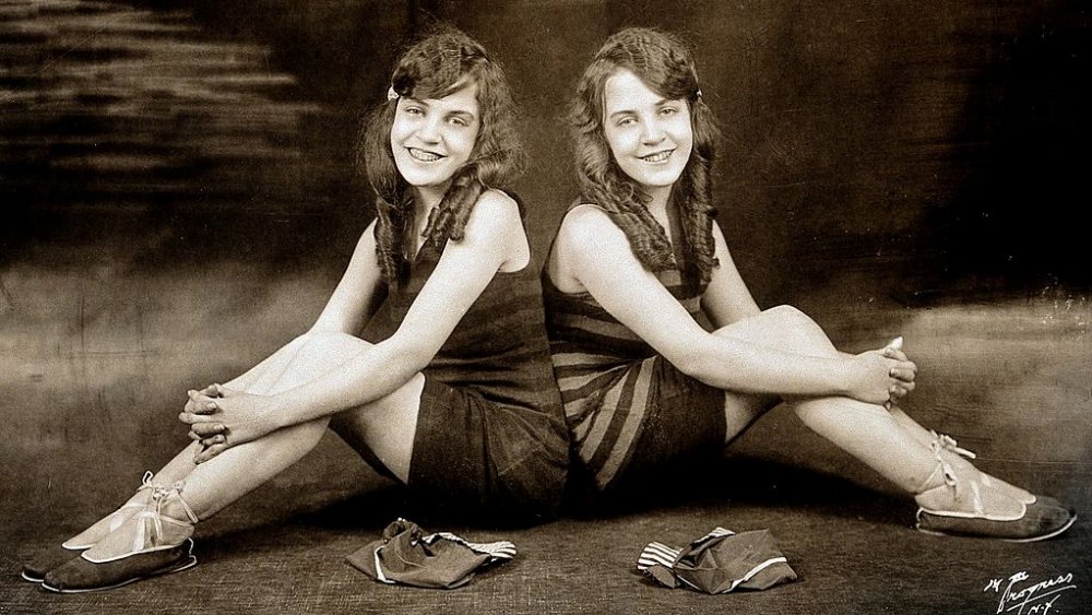 Violet and Daisy Hilton