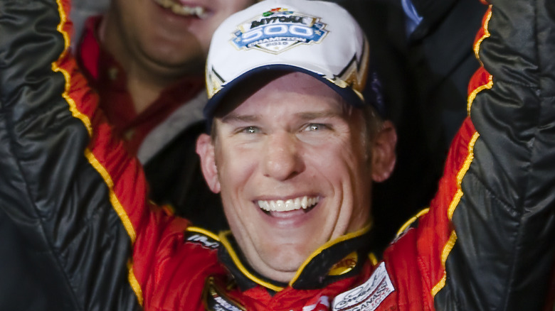 Jamie McMurray wins Daytona 500 2010