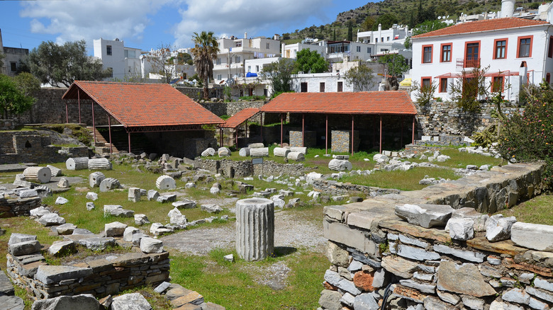 remains of Mausoleum, 2015
