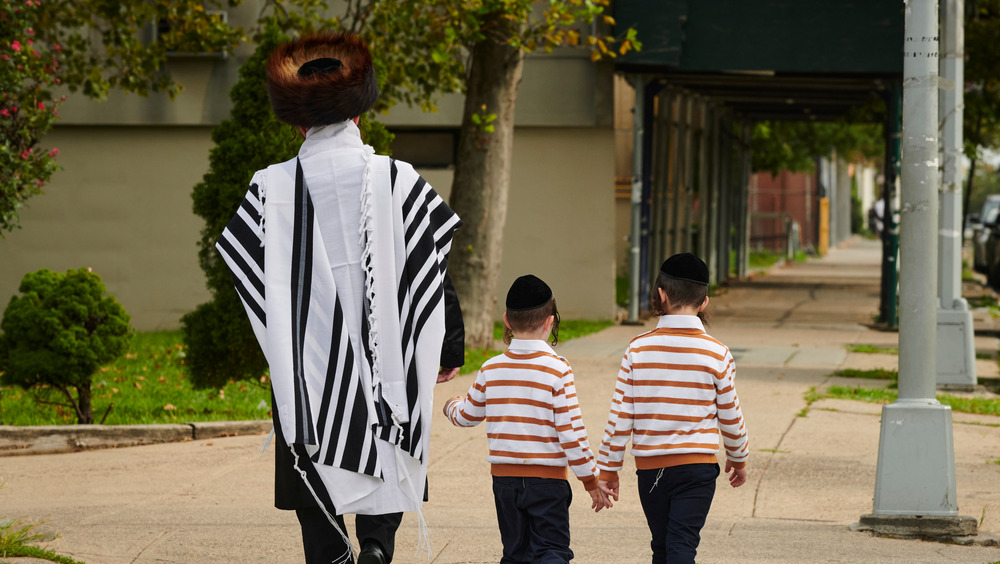 Hasidic Jewish family