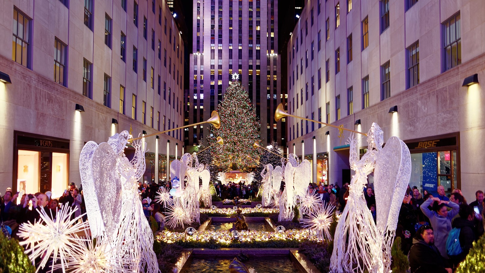 The Untold Truth Of The Rockefeller Center Christmas Tree