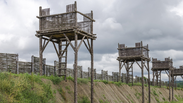 Reconstruction of roman fortifications at Alesia museum