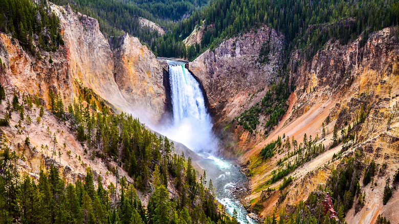 Yellowstone waterfall