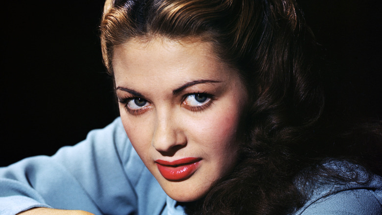 Yvonne De Carlo blue shirt publicity shot