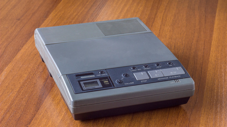 Answering Machine