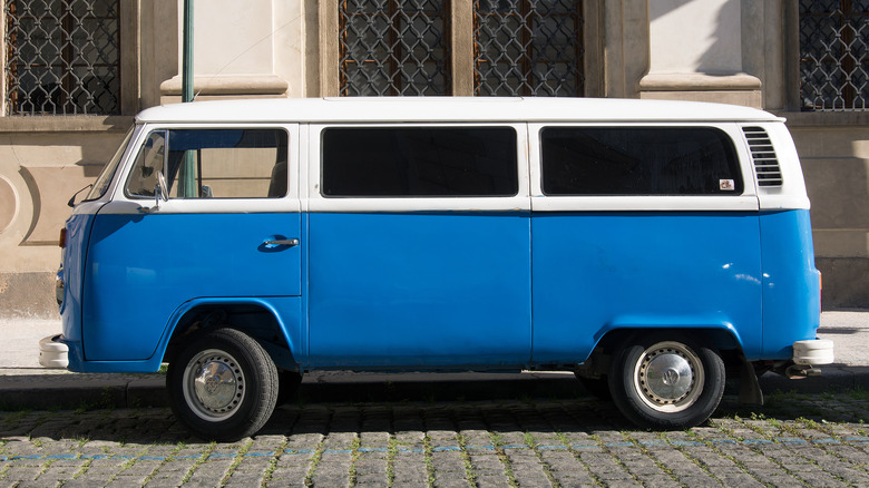 Blue van