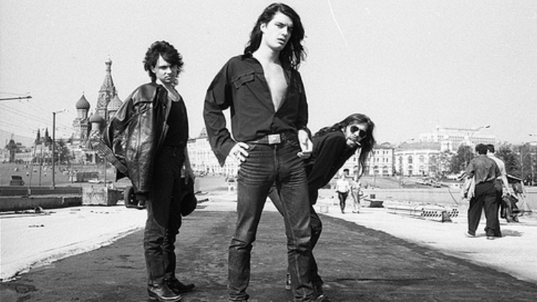 A photo of the Russian rock group E.S.T. in front of the Kremlin