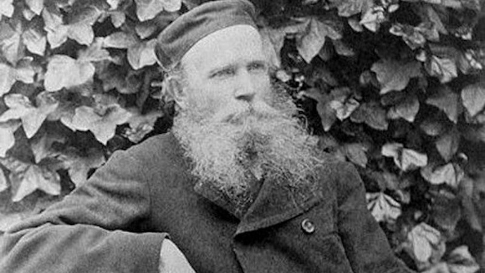 William Chester Minor sitting for portrait