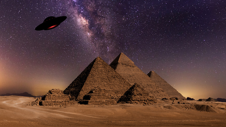 Artist's impression of pyramids and UFO