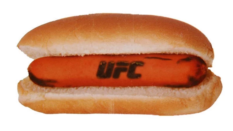 ufc-hot-dog-brander-1503413473.webp