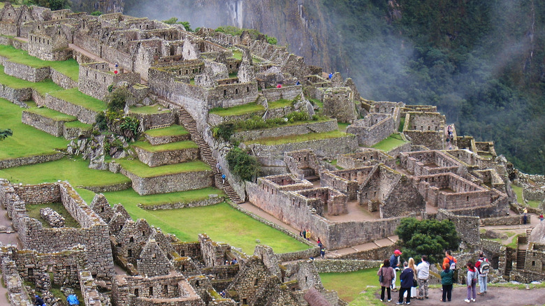 machu picchu ruins overlook