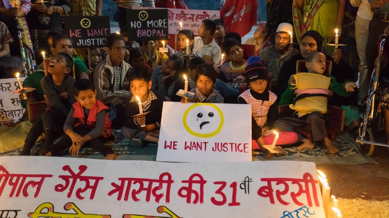 Demonstrators for Bhopal gas tragedy 