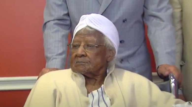 Jerulean Talley wearing a turban