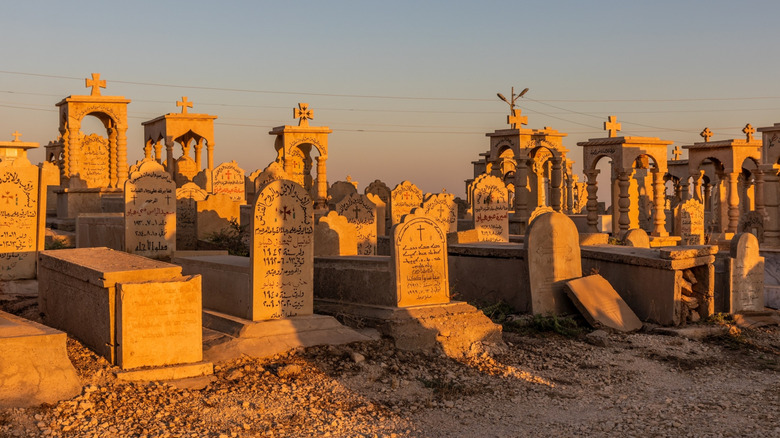 cemetery in iraqi kurdistan