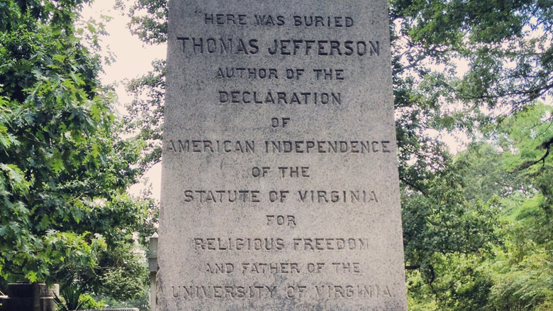 Closeup of inscription on Jefferson's tombstone