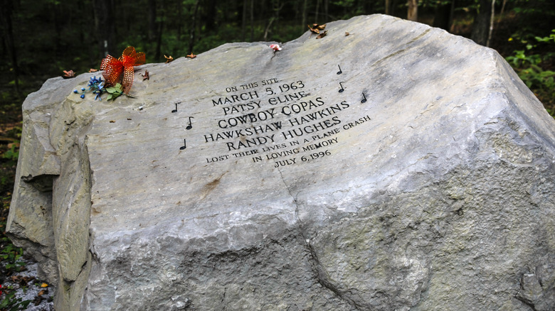 memorial at Patsy Cline crash site