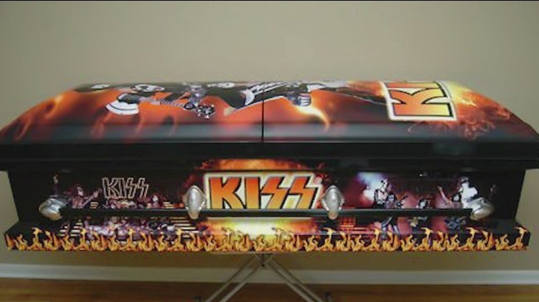 Kiss Kasket