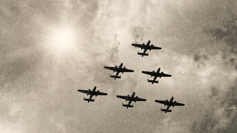 WW2 plane fighter formation