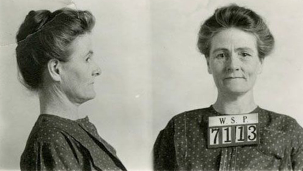 A mugshot of Linda Hazzard