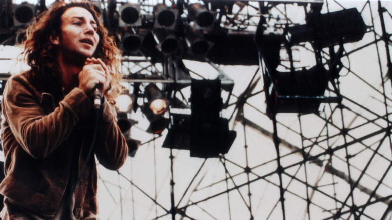 eddie vedder lollapalooza 1990s