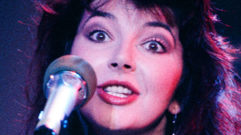 Photo of singer Kate Bush