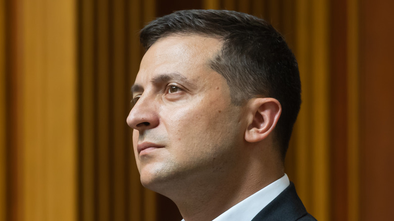 Volodymyr Zelensky looking at the distance